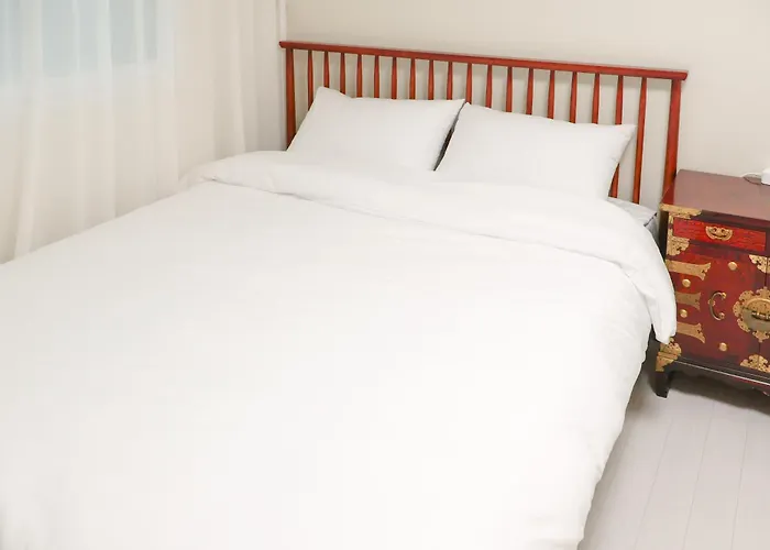 Yeobaek,2br,1ba - 2min To Hongdae, 5mins To Sangsu Station