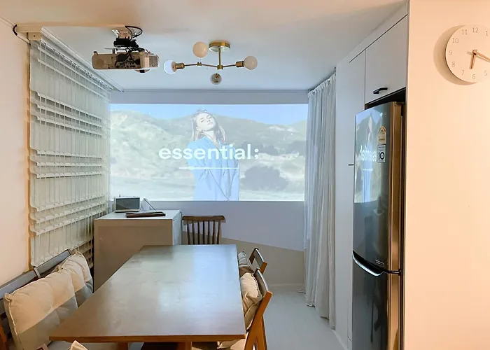 Yeobaek,2br,1ba - 2min To Hongdae, 5mins To Sangsu Station Apartment